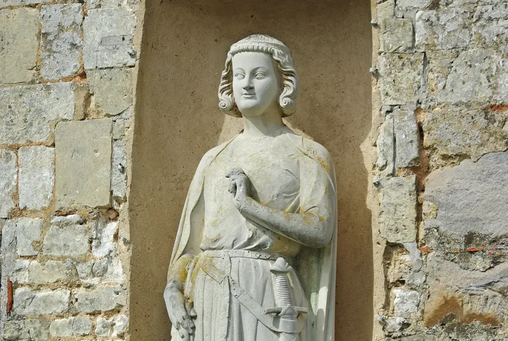 Statue de Guillaume le Conquérant. Église de Saint-Victor-l'Abbaye.