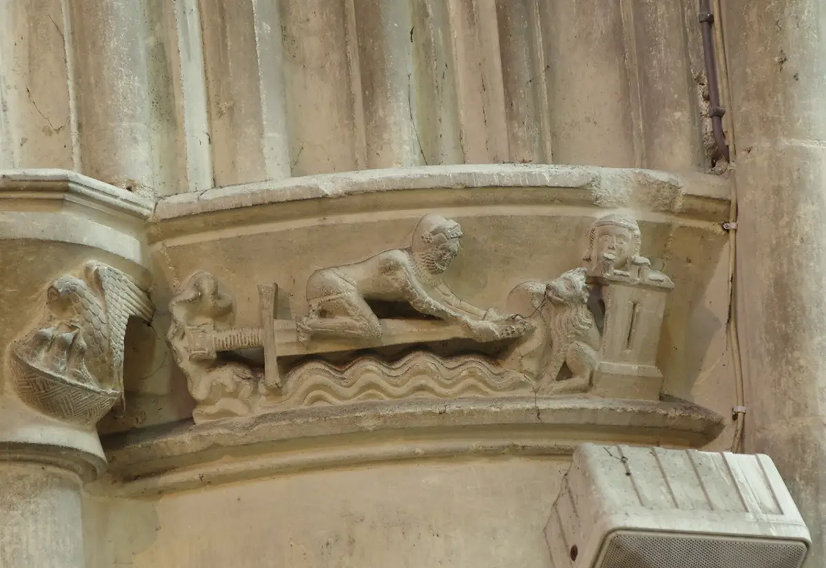 Sur les traces du roi Arthur en Normandie