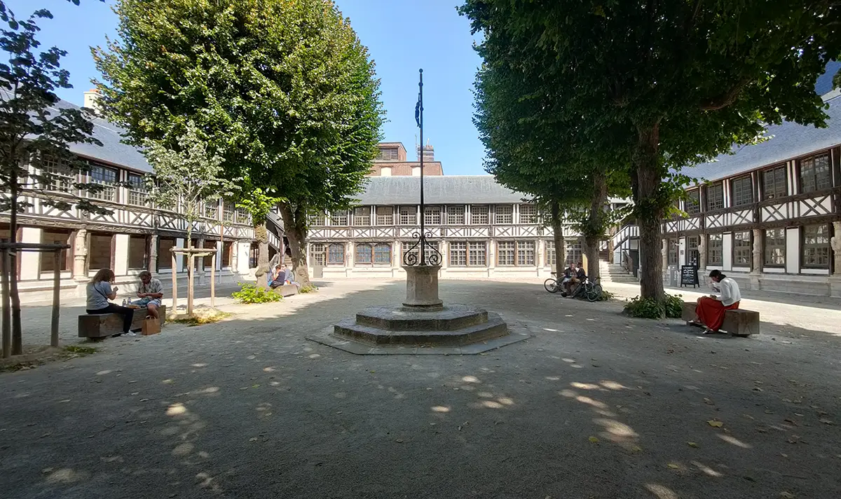 L’aître Saint-Maclou de Rouen – La renaissance d’un site historique exceptionnel