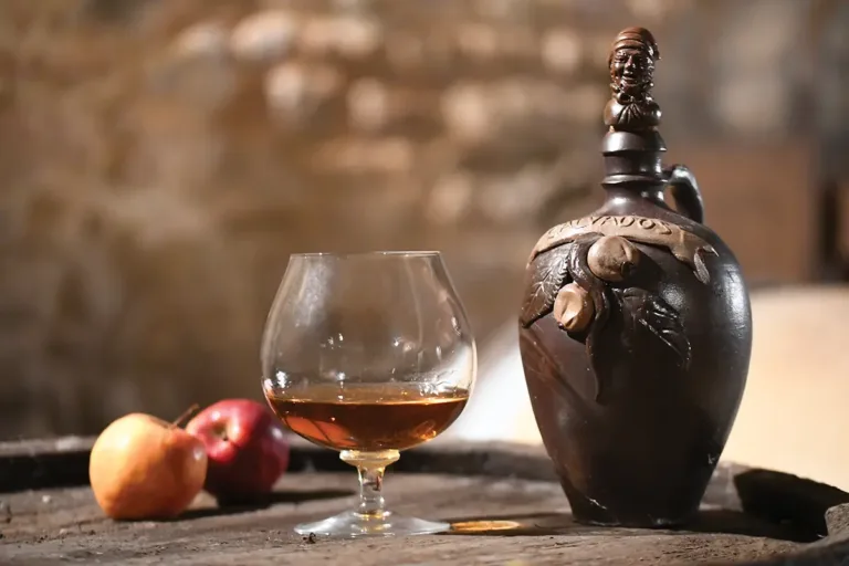 Le calvados – Histoire et renouveau d’un patrimoine normand