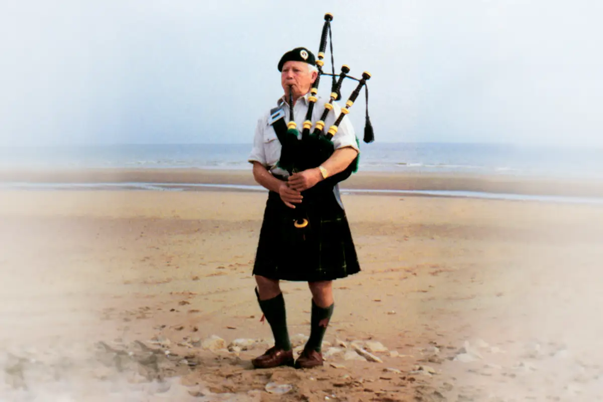 Bill Millin est immortel – La légende du piper du D-Day