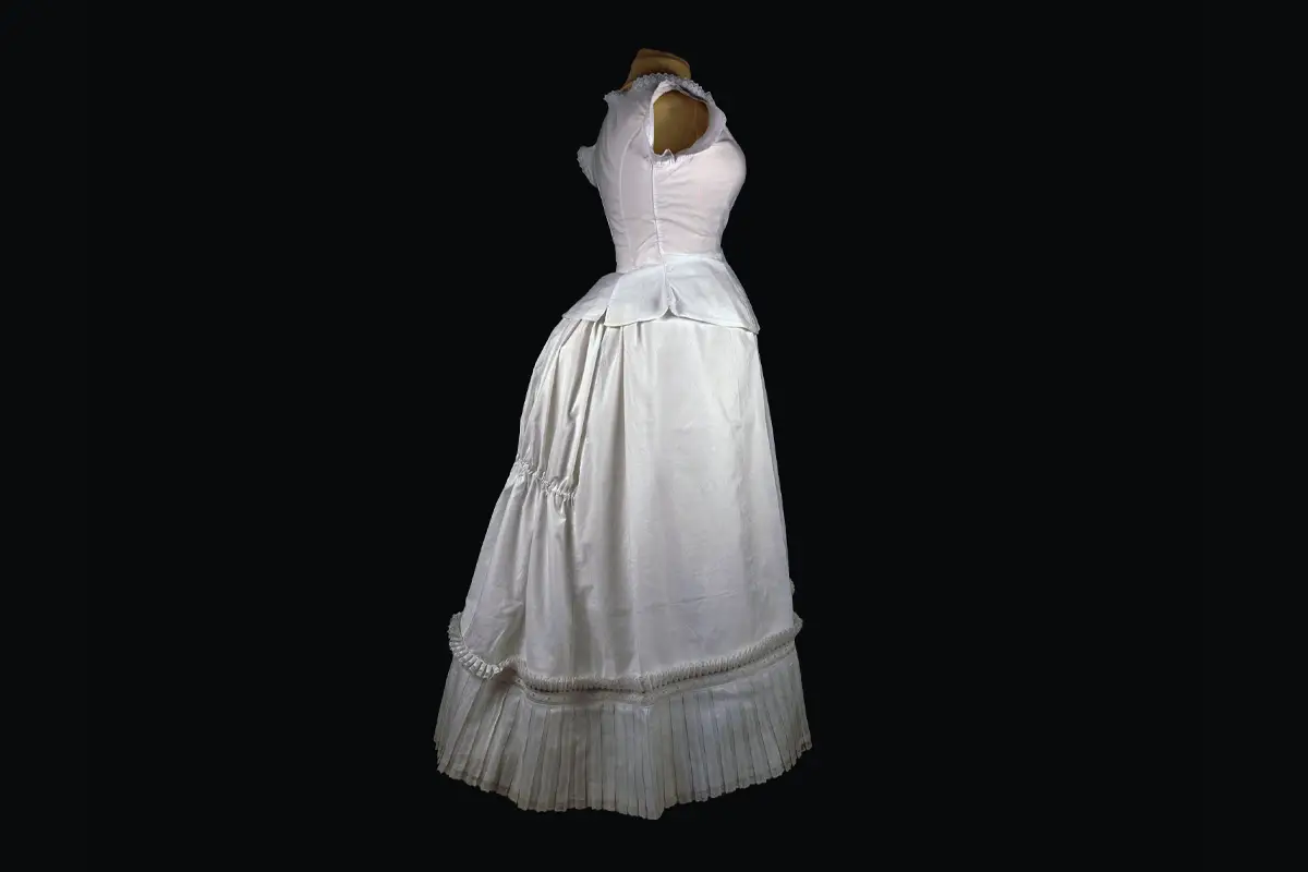 Sois belle ! Quand la mode raconte la condition des femmes (1830-1914)