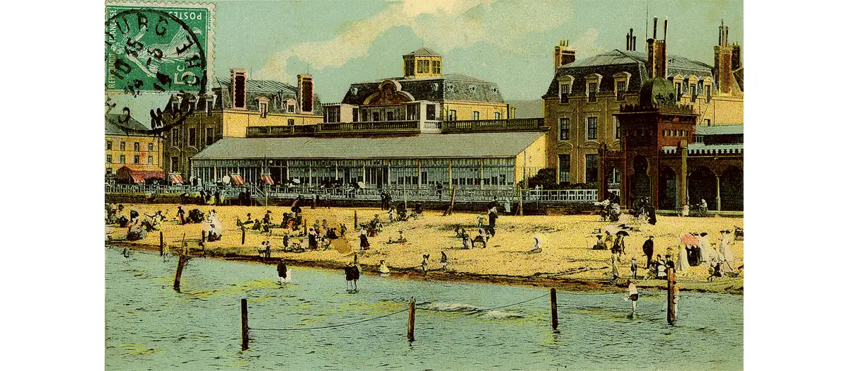 Représentation du casino de Cherbourg sur une carte postale, au début du XXe siècle.