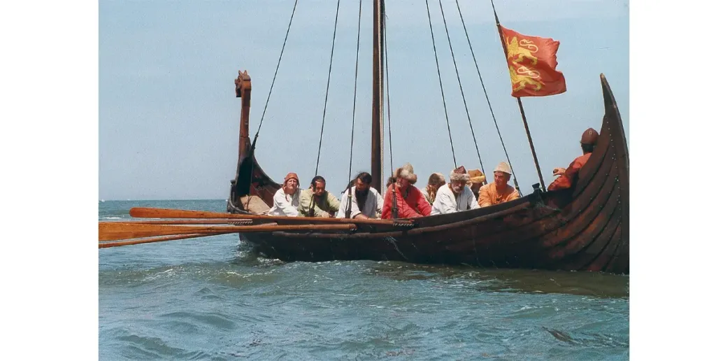 l’Olav Kyrre en route vers l’Angleterre.