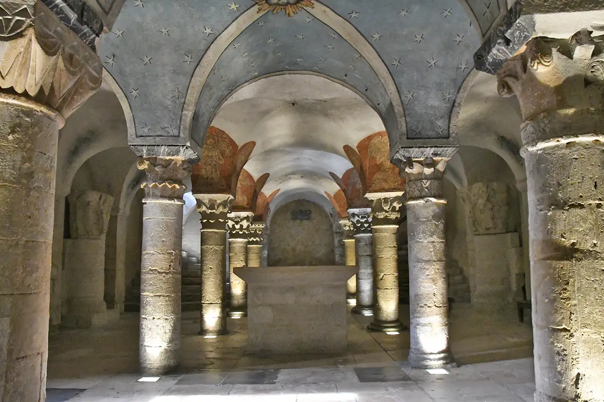 1077 : joies et épreuves pour la famille ducale