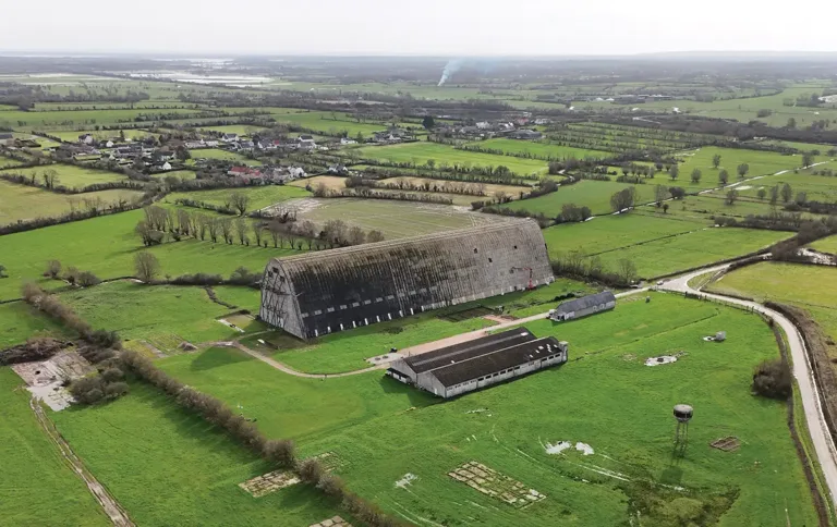 Le hangar à dirigeables d’Écausseville – À l’aube de l’aéronavale française