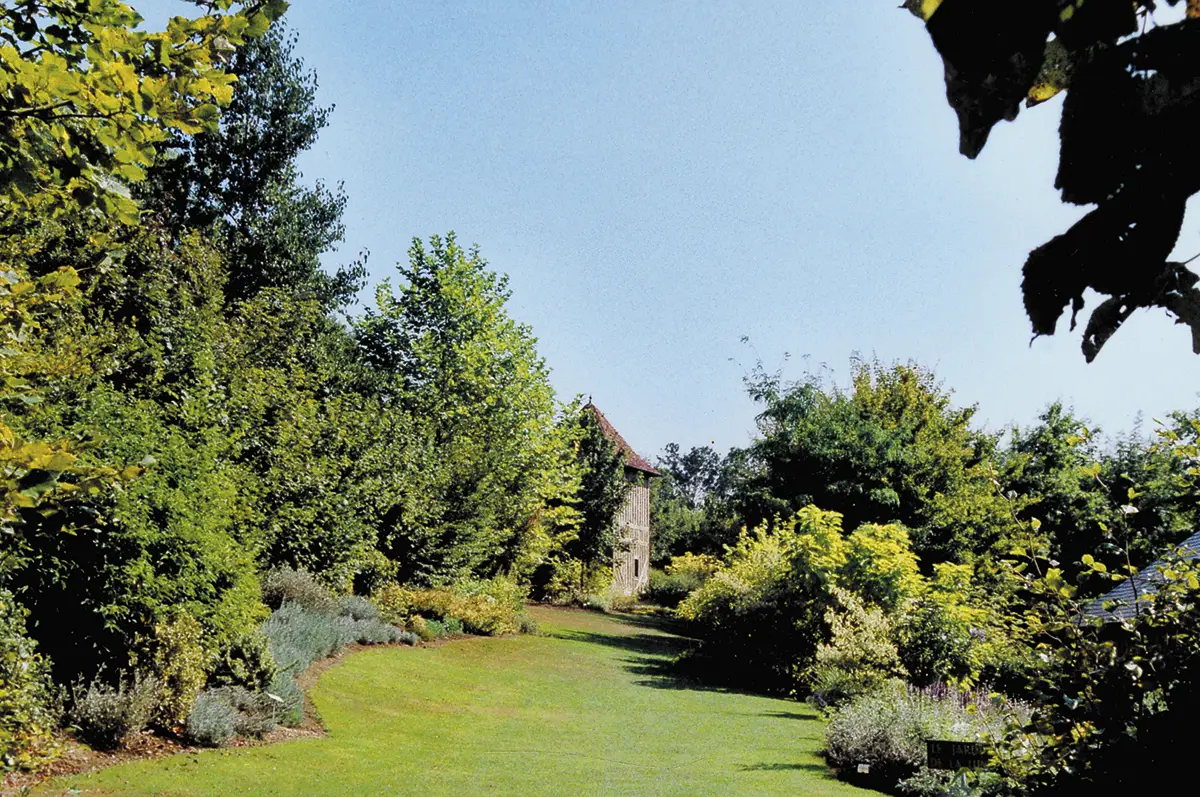 Cambremer : un jardin classique résolument augeron