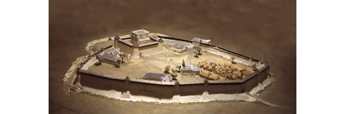 Maquette du château de Caen au XIIIe siècle (réalisation Musée de Normandie).