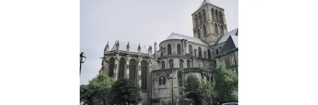 La royale abbaye de la Sainte Trinité de Fécamp.