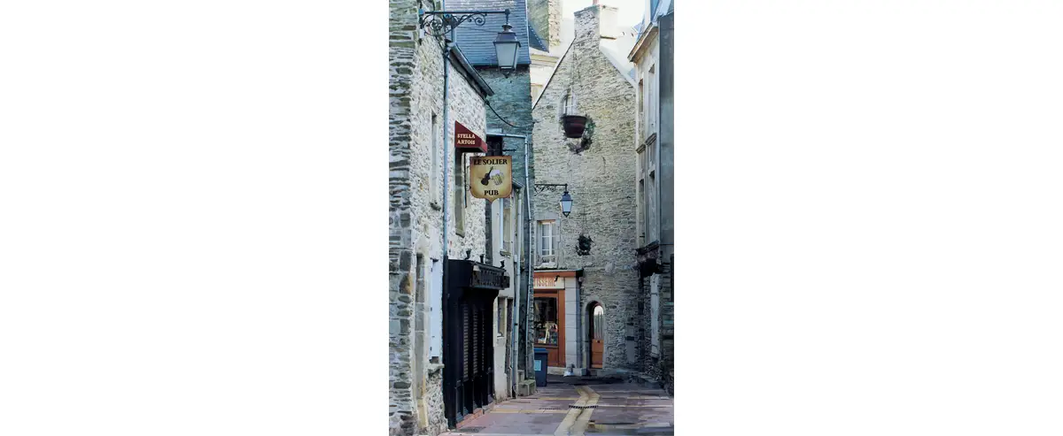Rue des fossés.