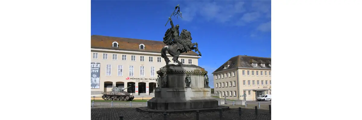 Place Guillaume-le-Conquérant à Falaise.