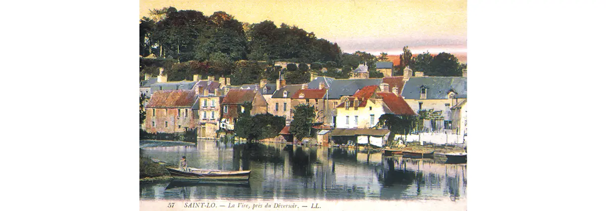 La Vire près du déversoir, au nord-ouest au pied de l’Enclos. Des lavoirs sont installés tout du long de la rivière.