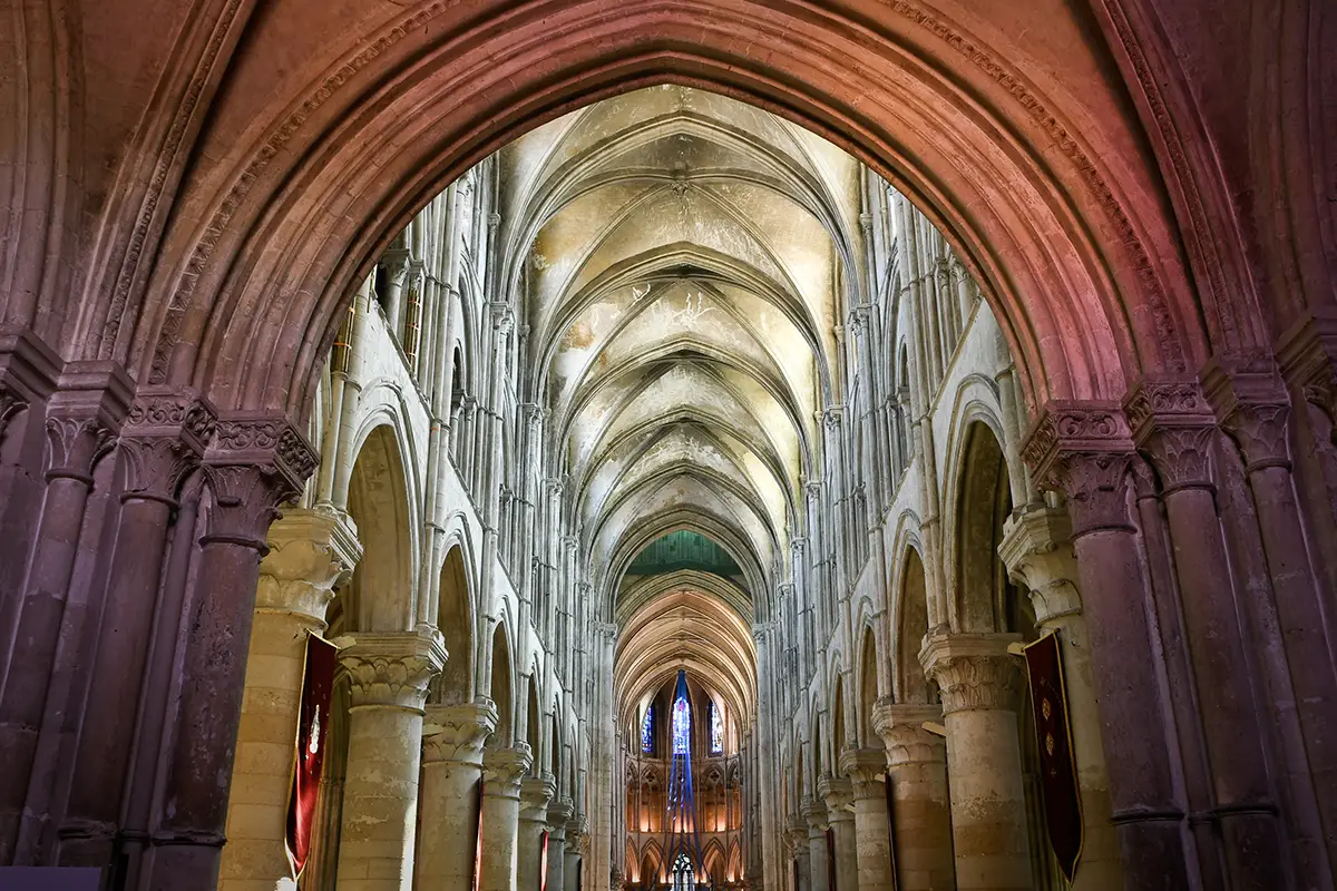 L&rsquo;école des cathédrales – Apprendre à observer