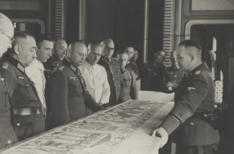 De lin et de laine : la Tapisserie de Bayeux en temps de guerre