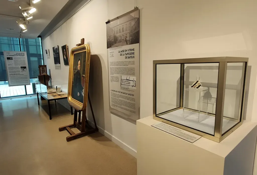 Exposition « Tapisserie de Bayeux : fragments d’histoires » au musée d’Art et d’Histoire Baron-Gérard de Bayeux.