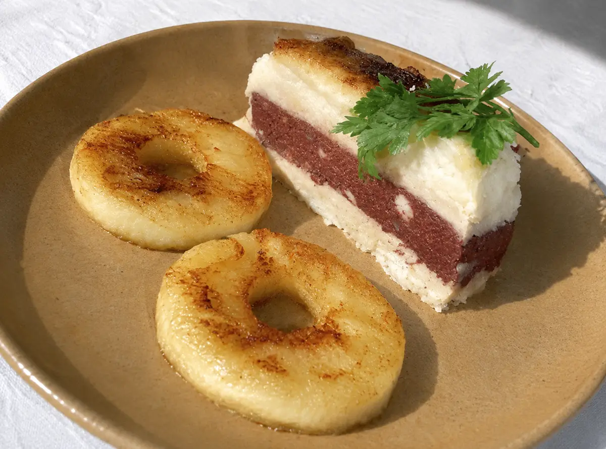 Gâteau de boudin, purée et pommes façon Tatin