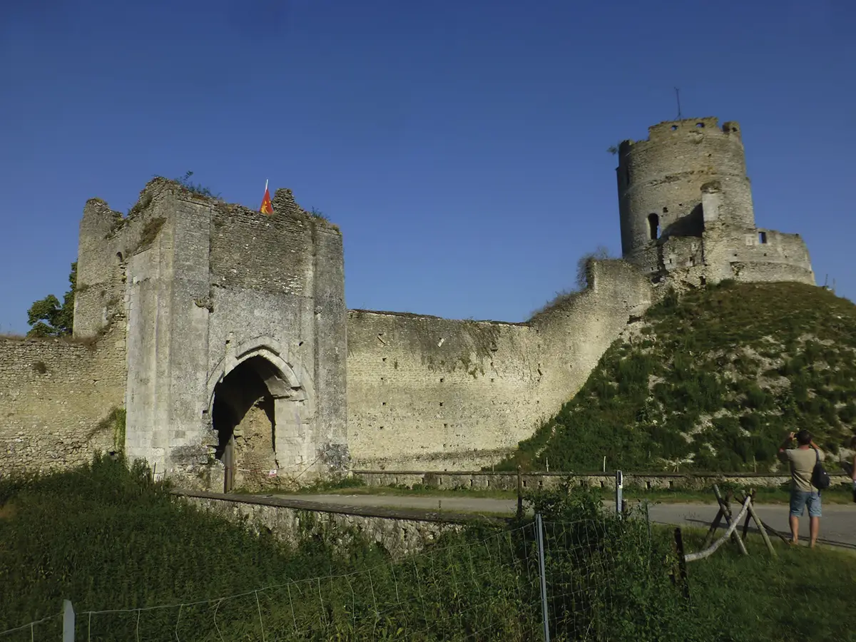 La forteresse de Château-sur-Epte renaît doucement