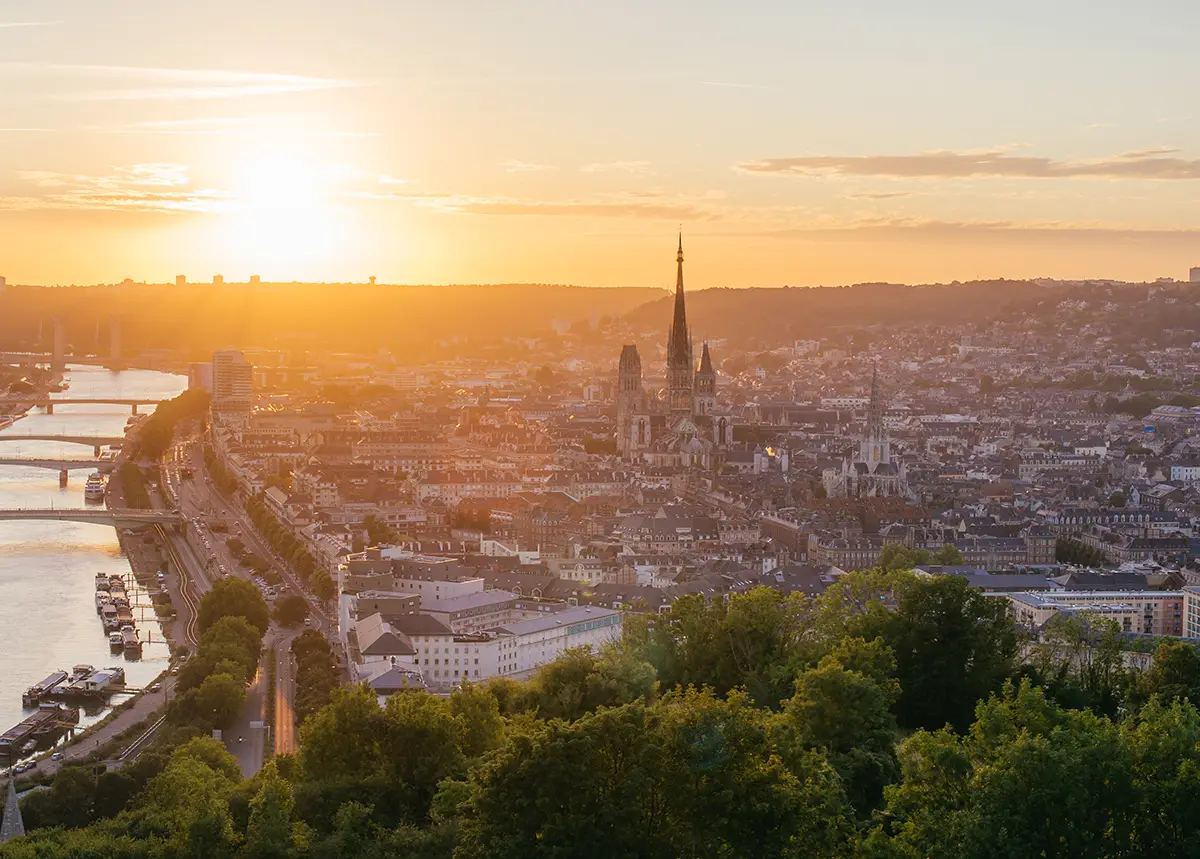 Rouen : de Ratumagus à la « ville aux cent clochers »